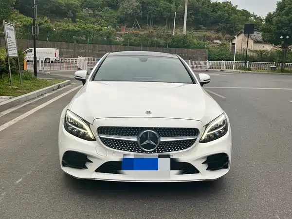 Mercedes-Benz C-Class 2019