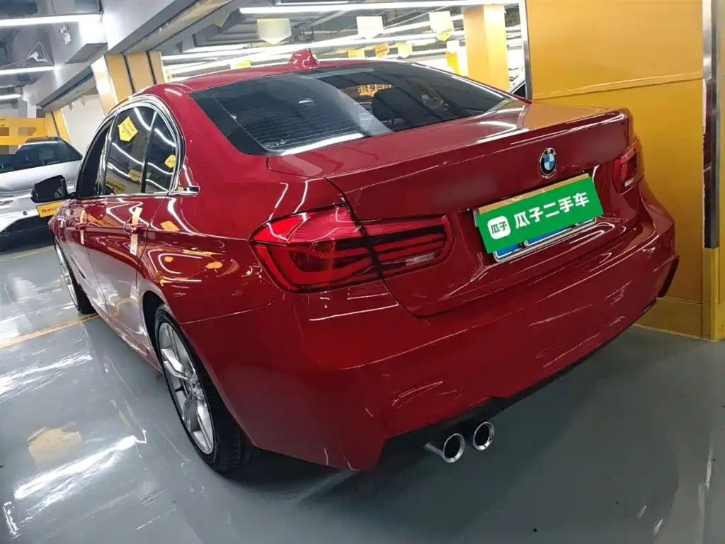 BMW 3 Series 2018 — фото 23