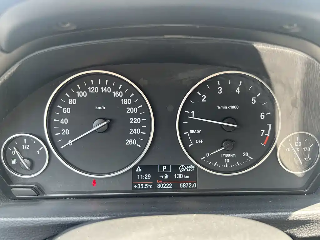 BMW 3 Series 2015 — фото 17