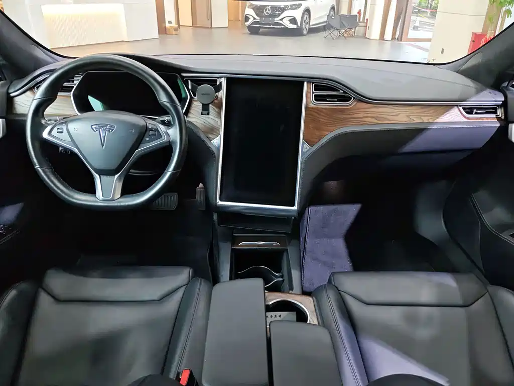 Tesla Model S 2018 — фото 5