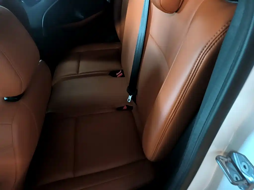 Ford Ecosport 2019 — фото 17