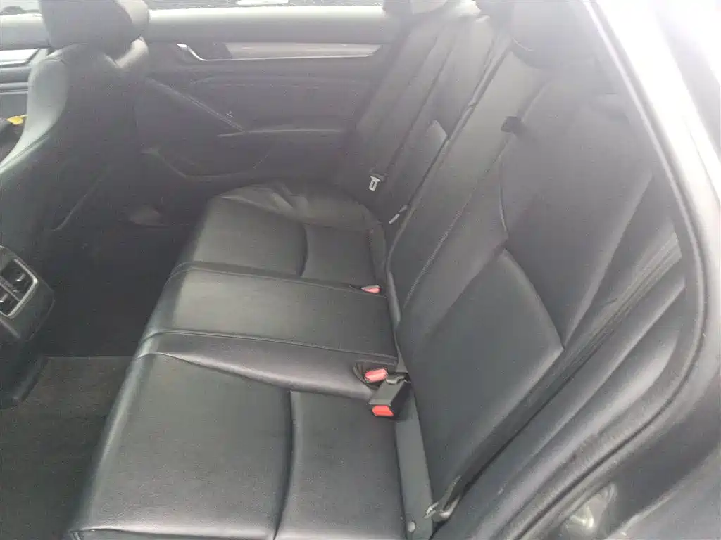 Honda Accord 2021 — фото 17