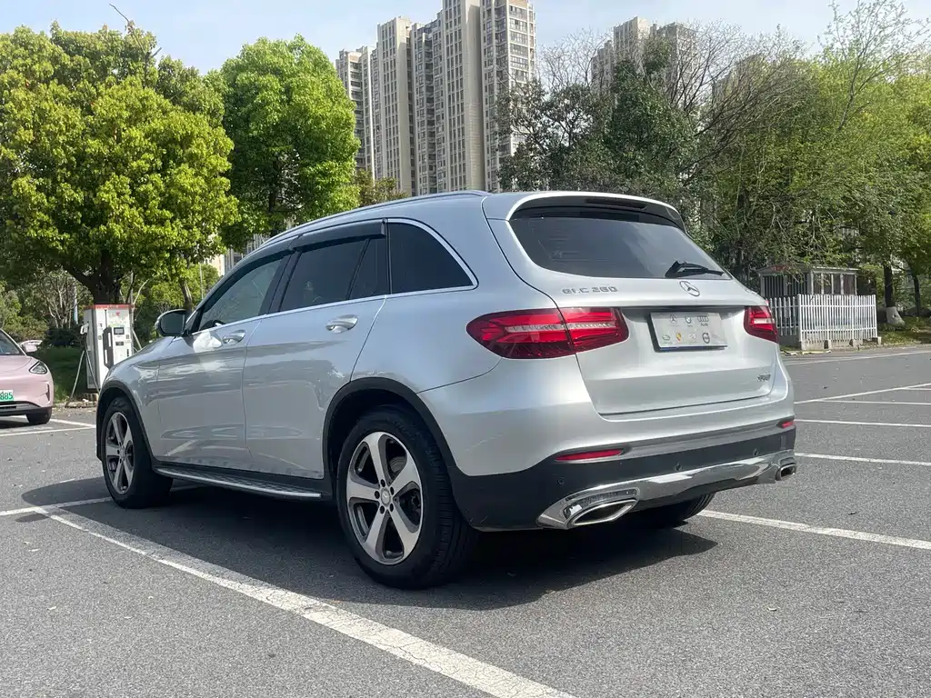 Mercedes-Benz GLC 2016 — фото 14