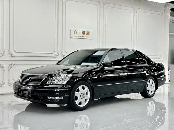 Lexus LS 2004
