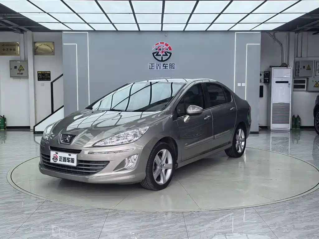 Peugeot 408 2011