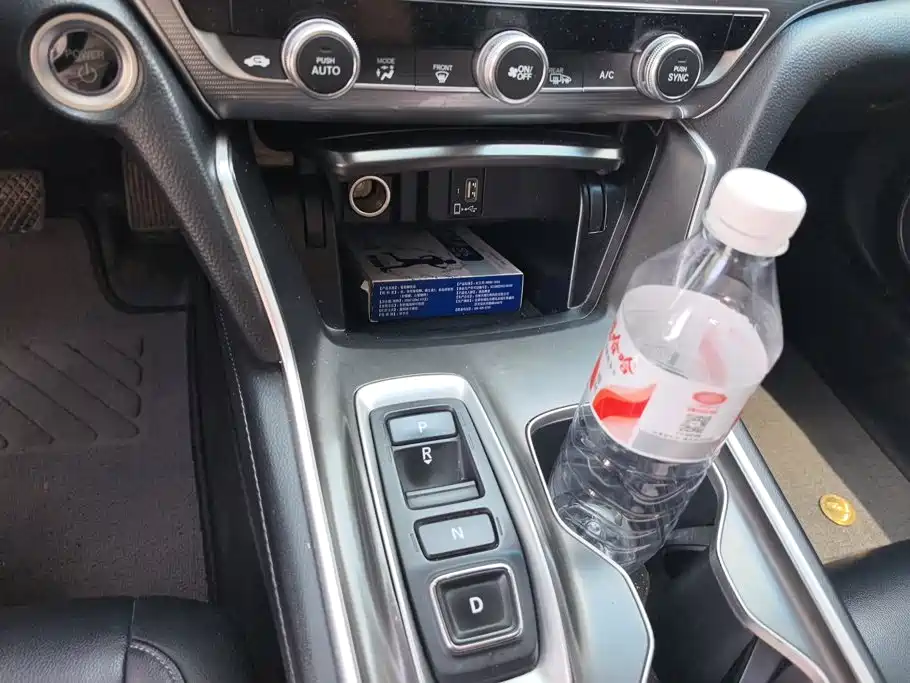 Honda Accord 2020 — фото 16