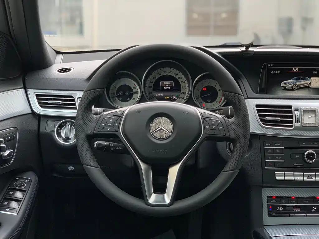 Mercedes-Benz E-Class 2016 — фото 9