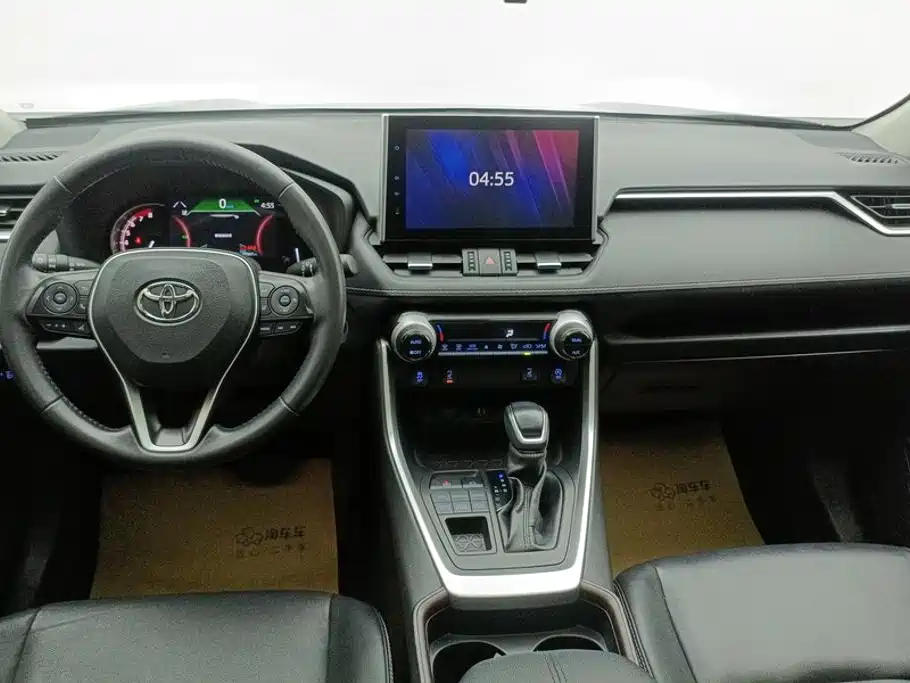Toyota RAV4 2021 — фото 12