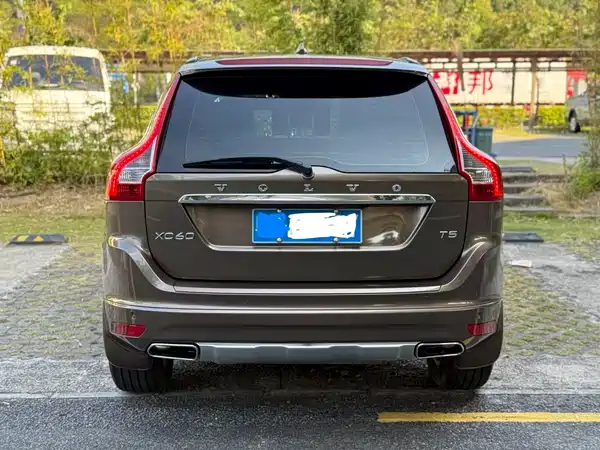 Volvo XC60 2015