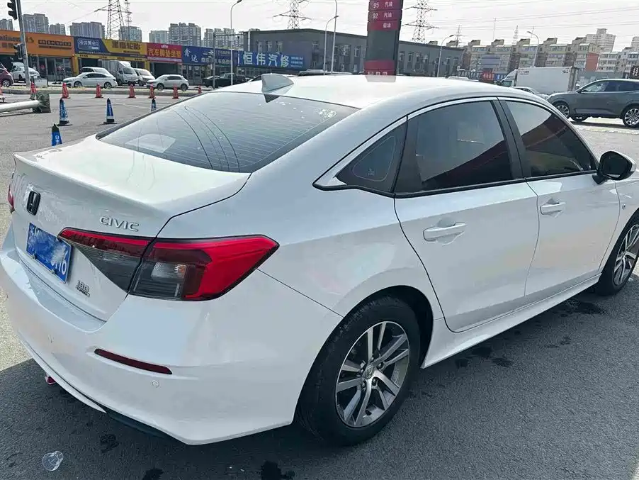 Honda Civic 2021 — фото 19