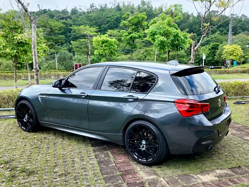 BMW 1 Series 2012 — фото 11