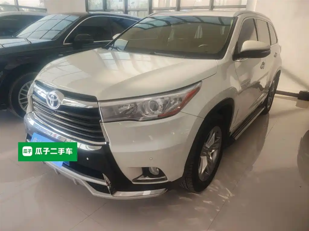 Toyota Highlander 2017 — фото 2