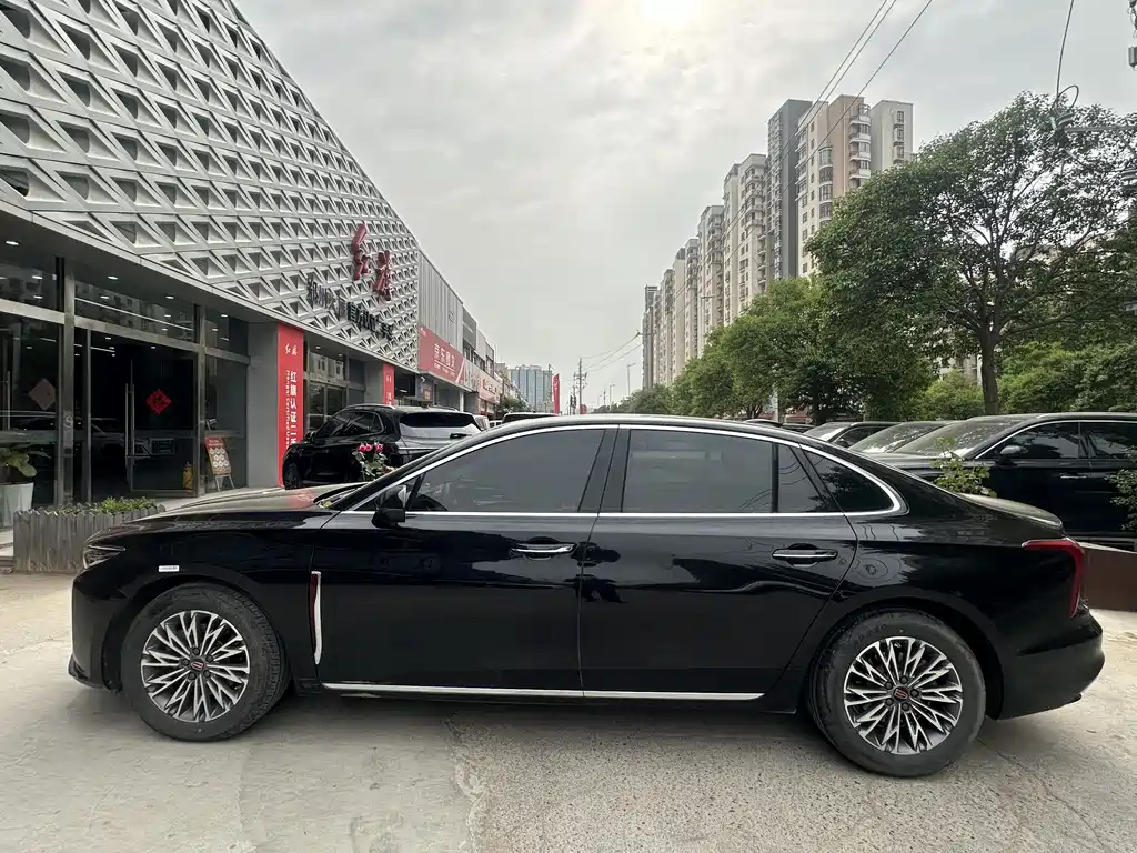 Hongqi H5 2025 — фото 4