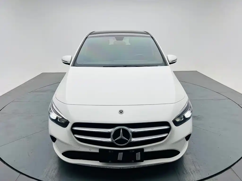 Mercedes-Benz B-Class 2022 — фото 1
