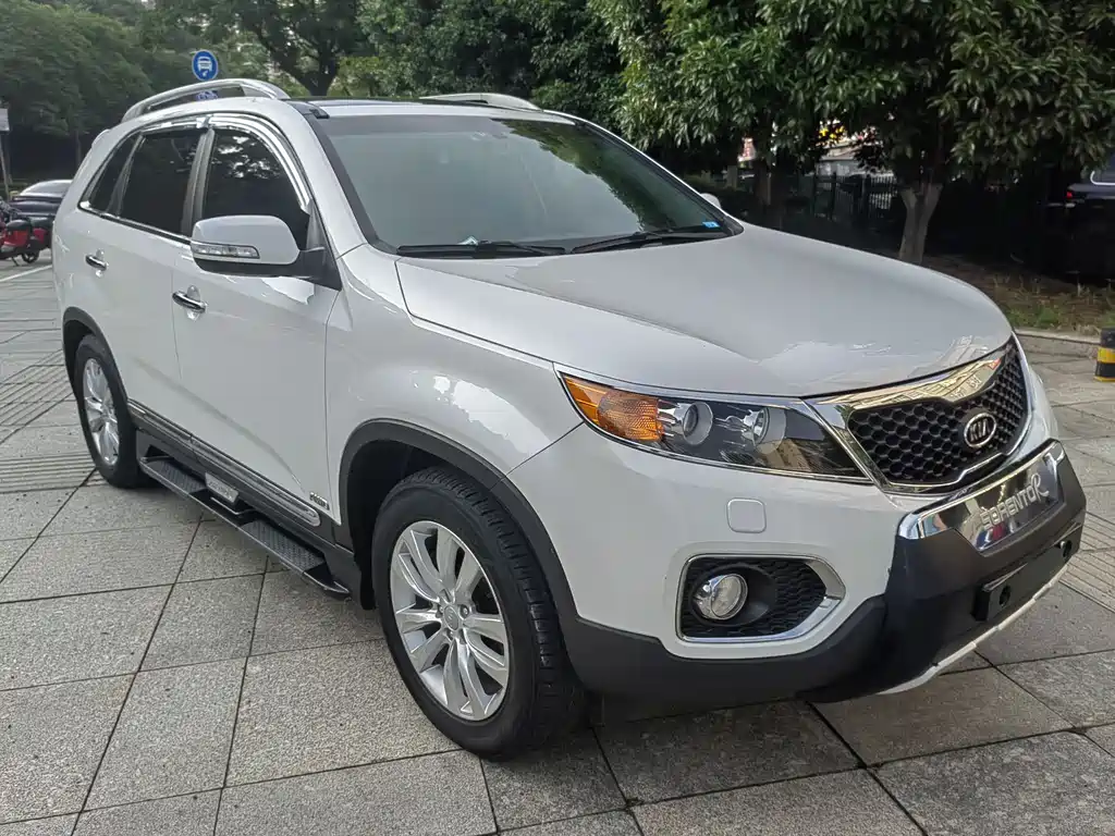 Kia Sorento 2012 — фото 3
