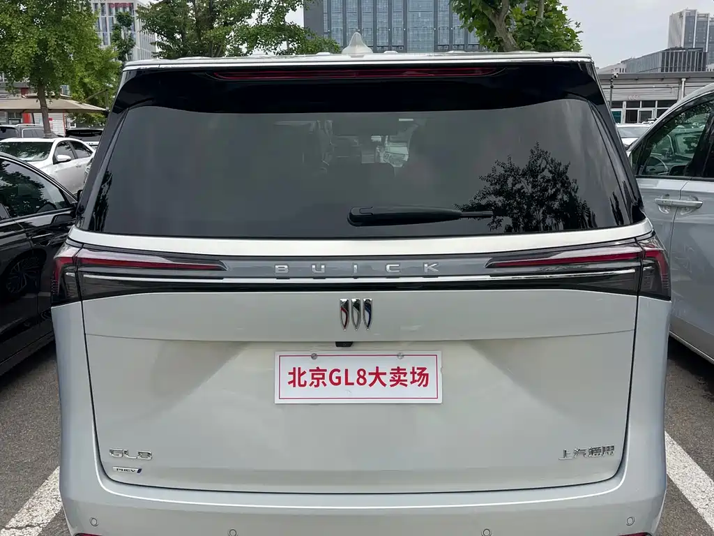 Buick GL8 Hybrid 2025 — фото 18