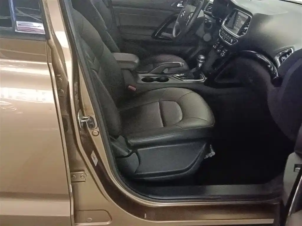 GAC Motor Trumpchi GS4 2015 — фото 25