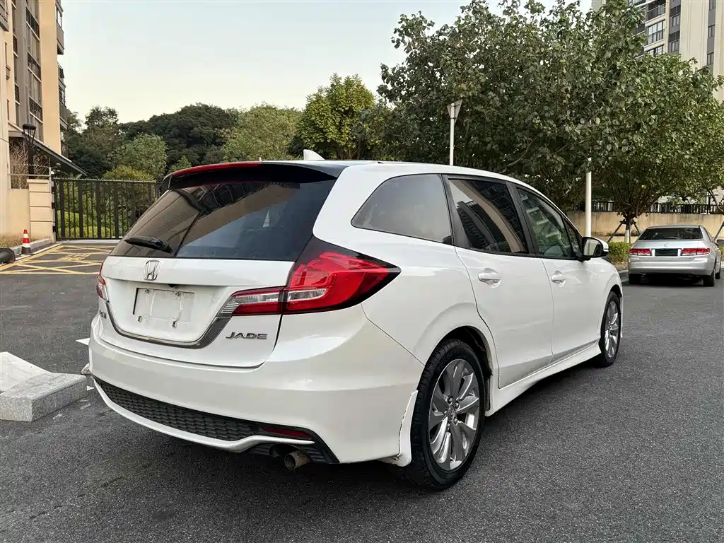 Honda Jade 2018 — фото 8