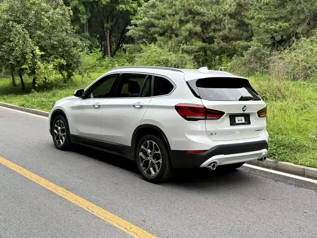 BMW X1 2022 — фото 9