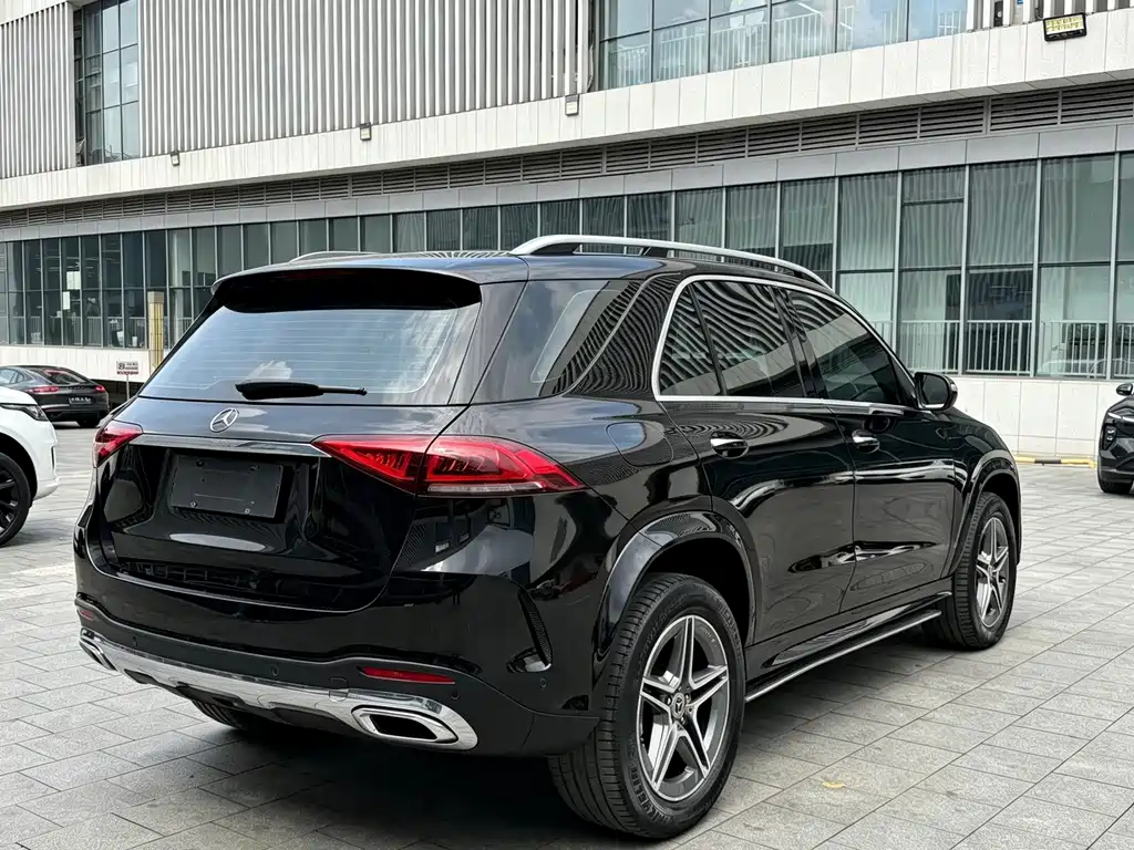 Mercedes-Benz GLE 2019 — фото 12