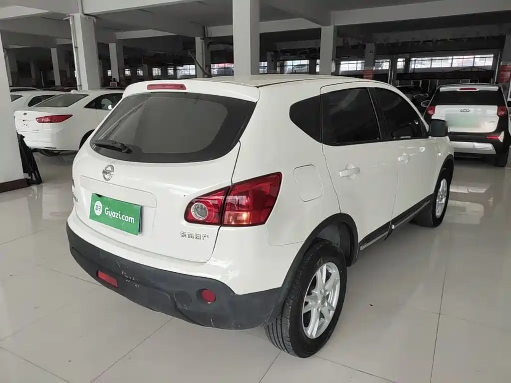 Nissan Qashqai 2015 — фото 7
