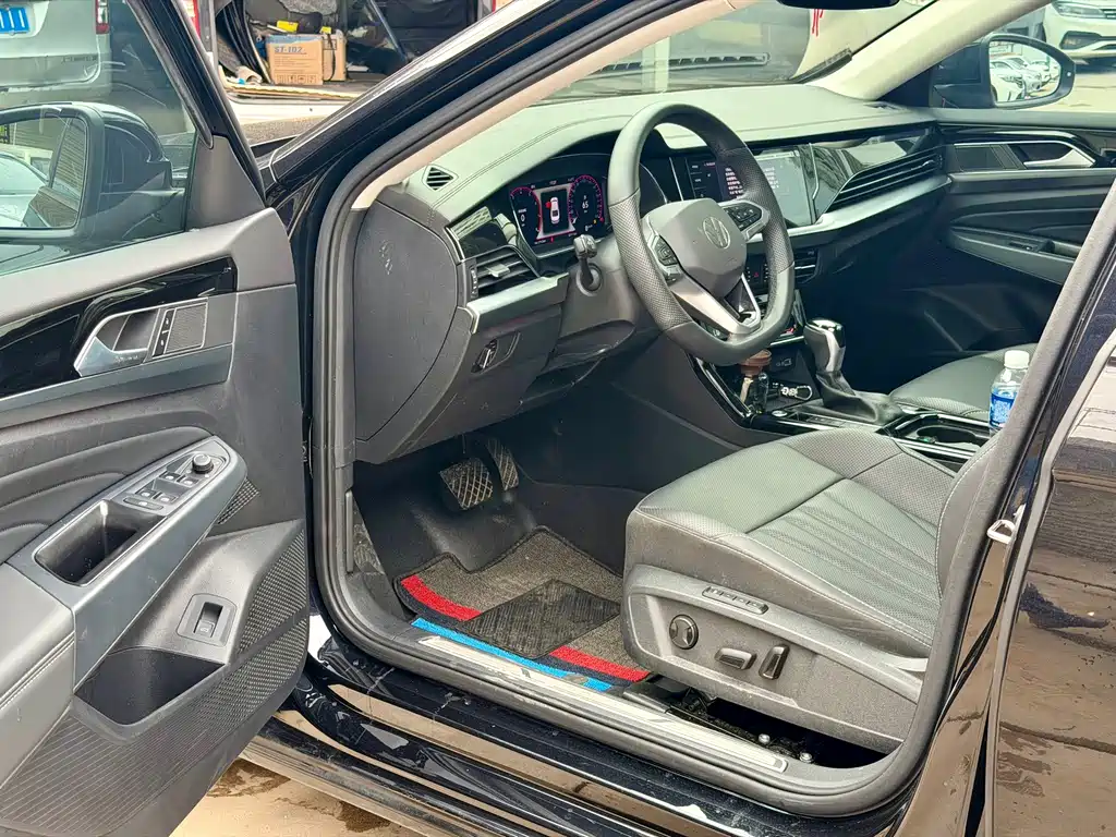 Volkswagen Passat 2025