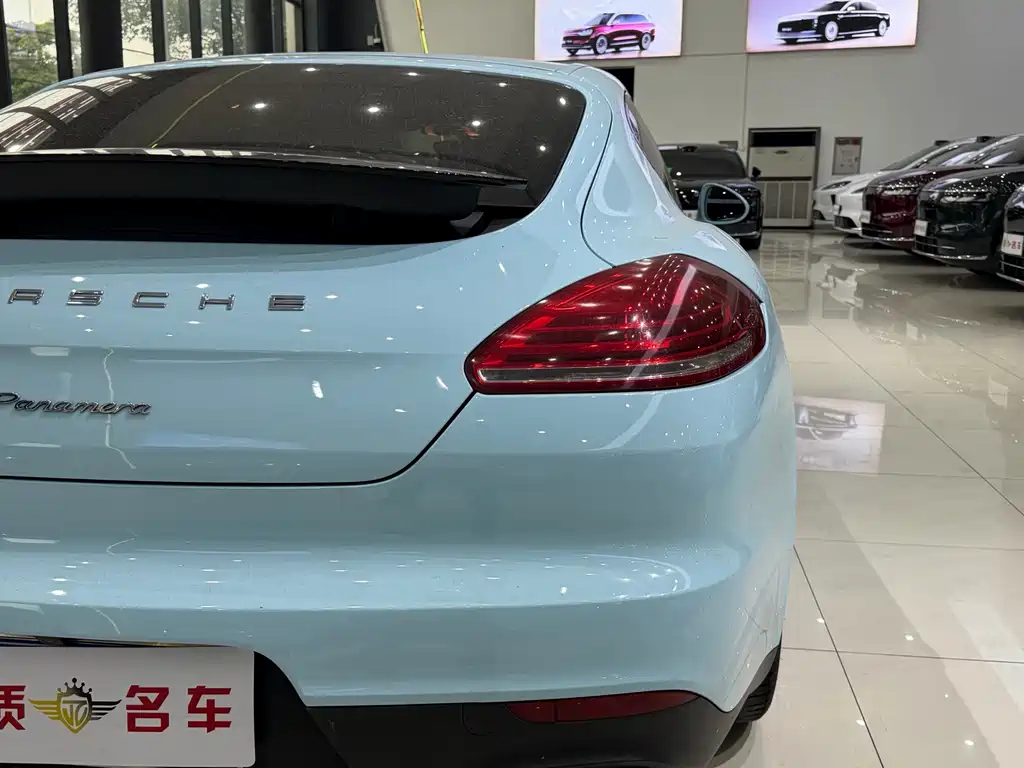 Porsche Panamera 2016 — фото 18