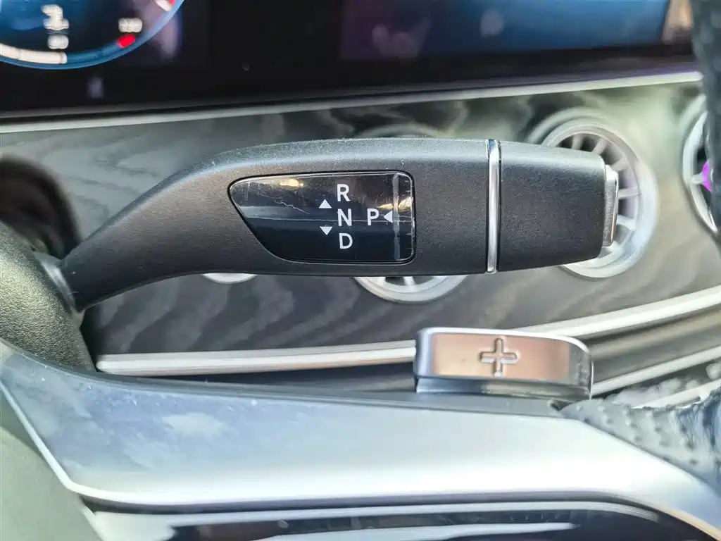 Mercedes-Benz E-Class 2021 — фото 12