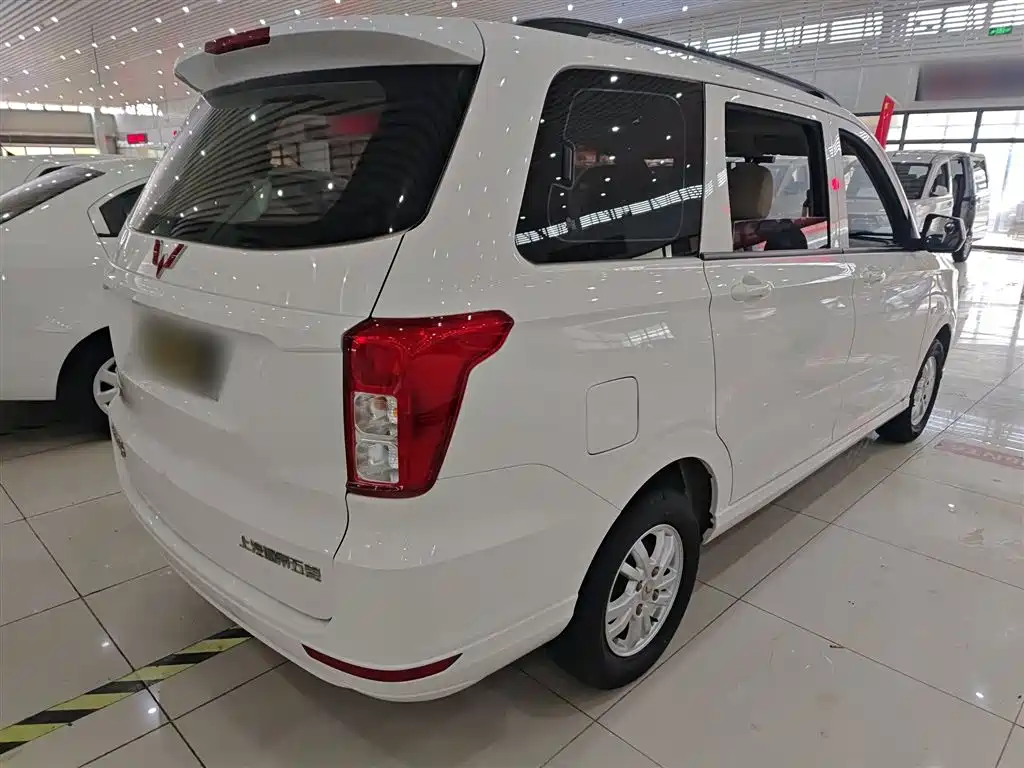 Wuling Hongguang 2021 — фото 7