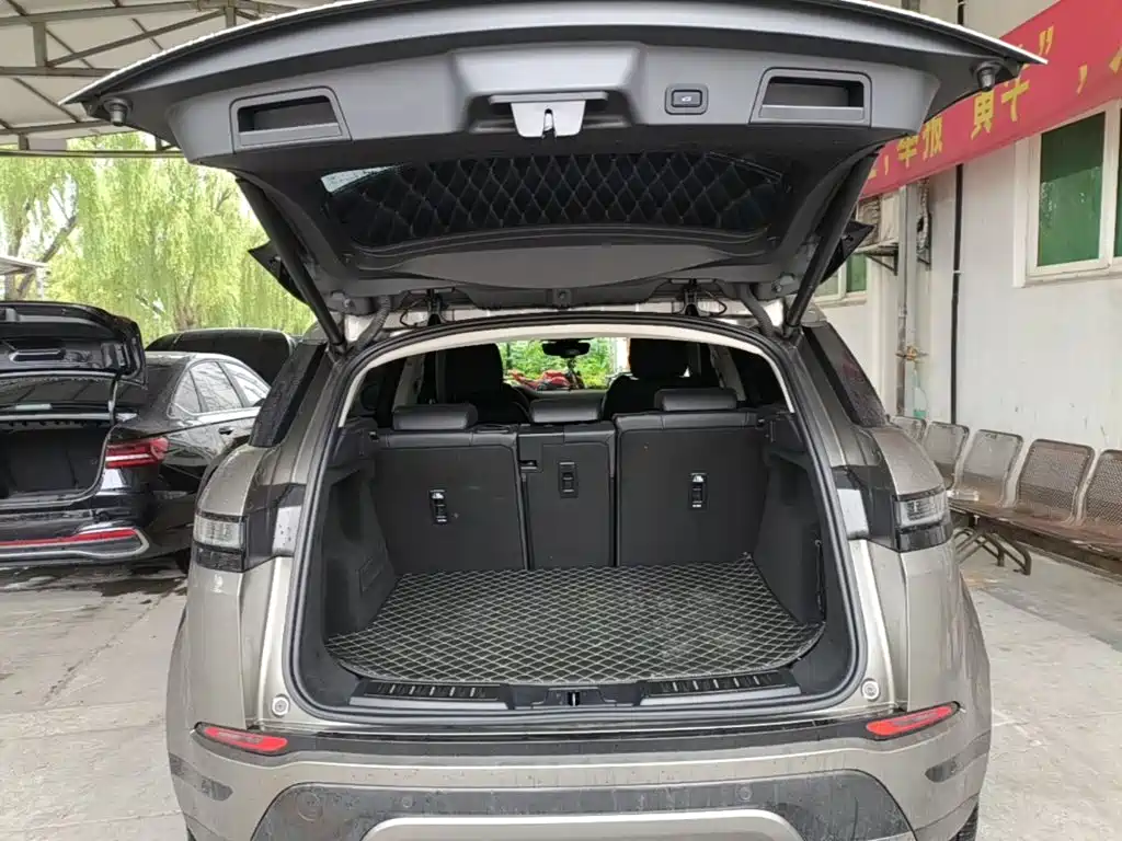 Land Rover Evoque 2022 — фото 19