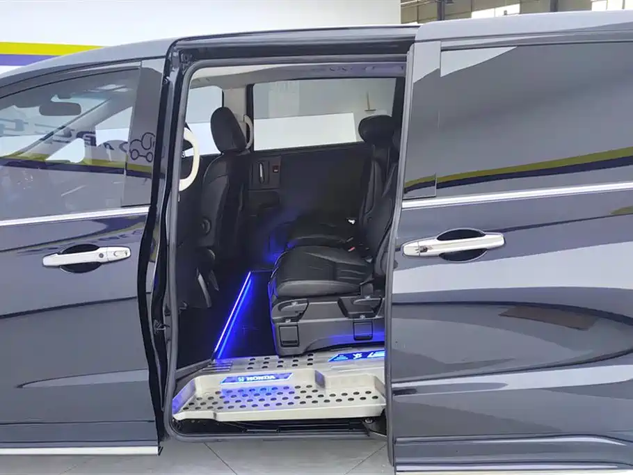 Honda Odyssey 2023 — фото 11