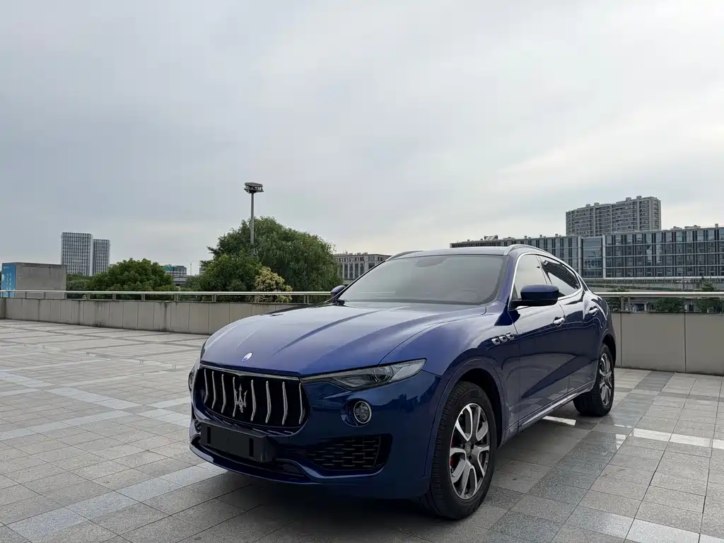 Maserati Levante 2018 — фото 1