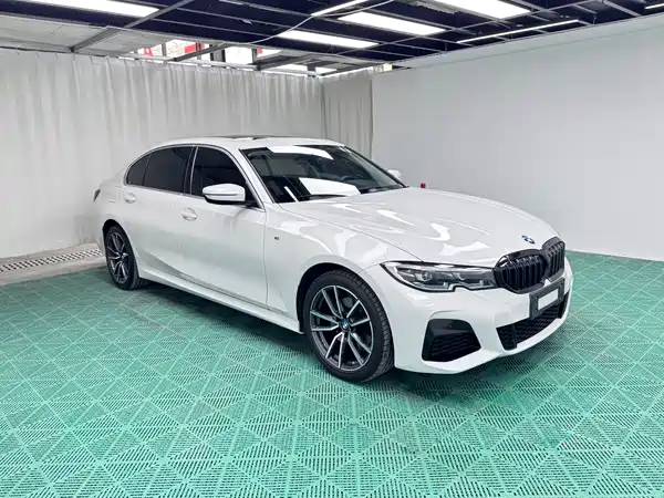 BMW 3 Series 2022