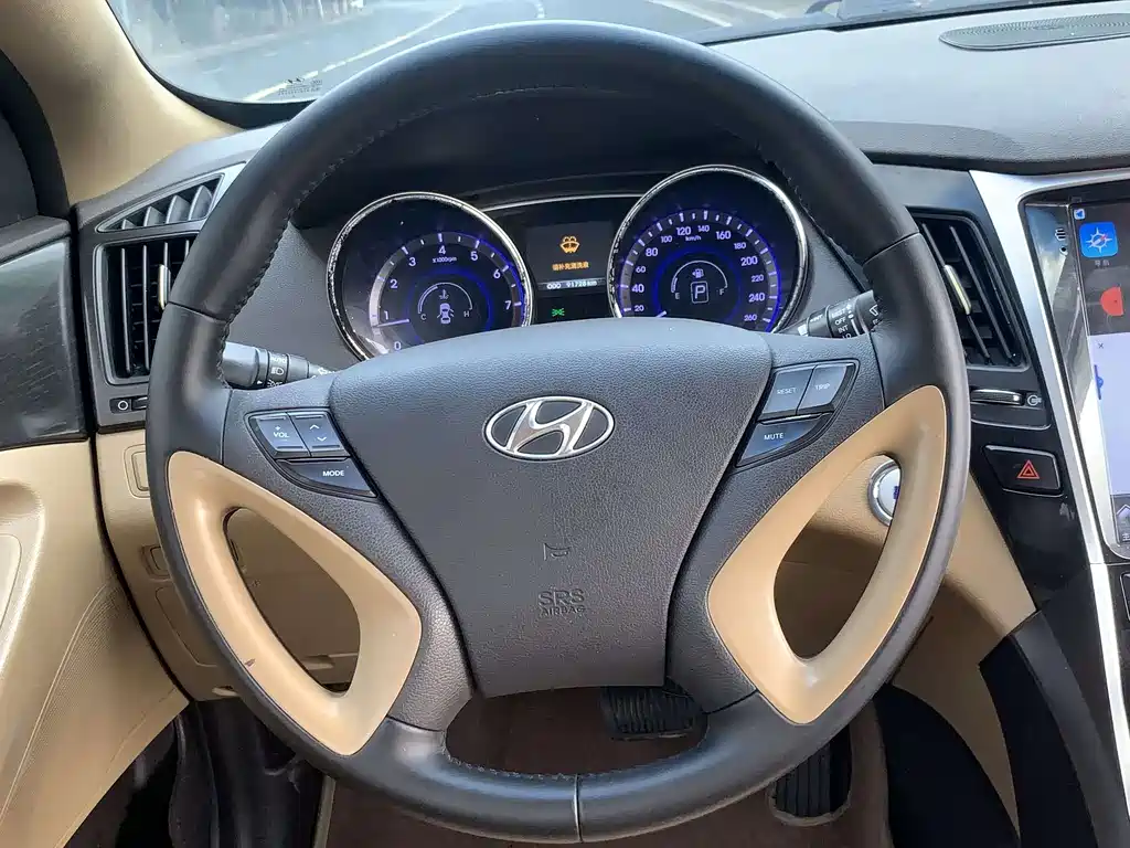 Hyundai Sonata 2013 — фото 10