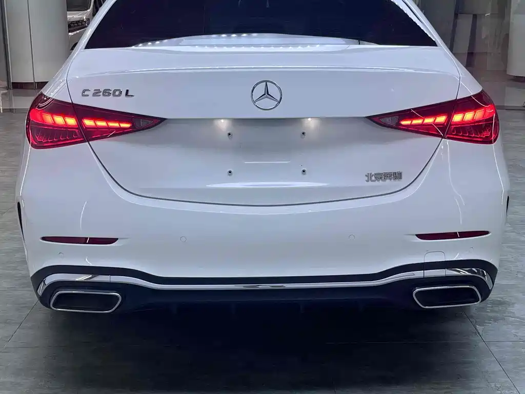 Mercedes-Benz C-Class 2025 — фото 16