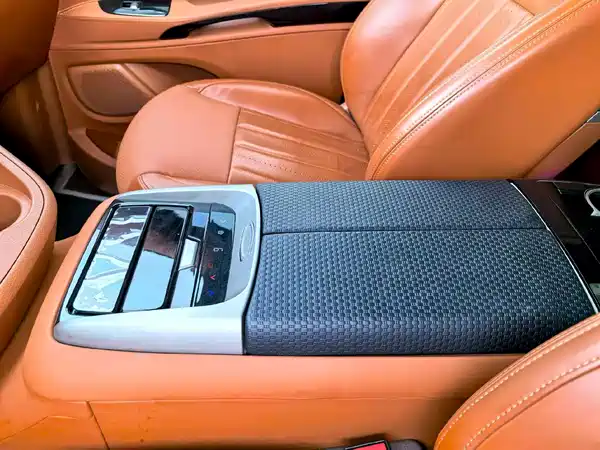 Mercedes-Benz V-Class 2022