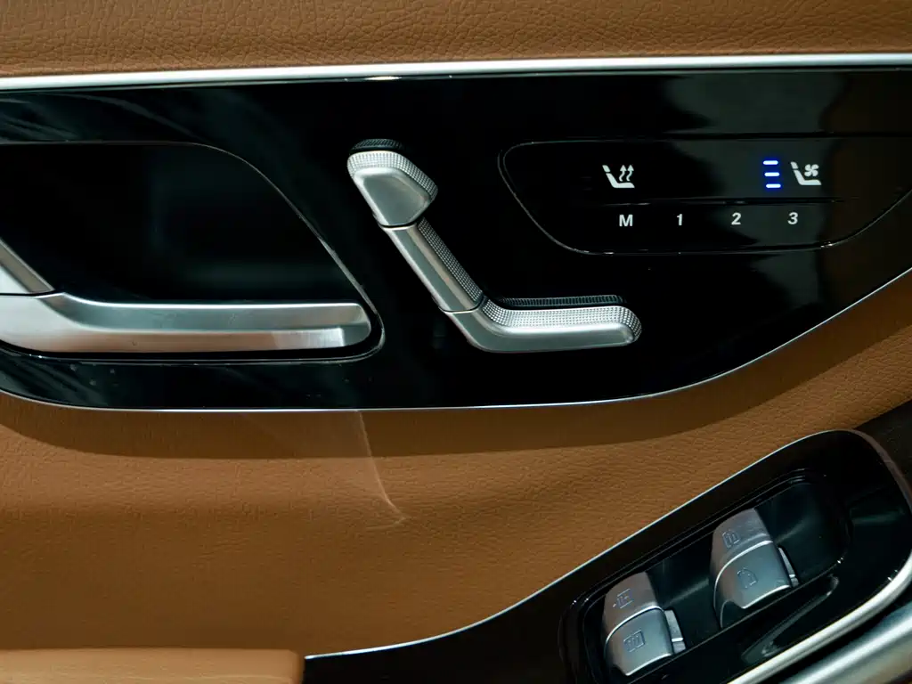 Mercedes-Benz S-Class 2023 — фото 13