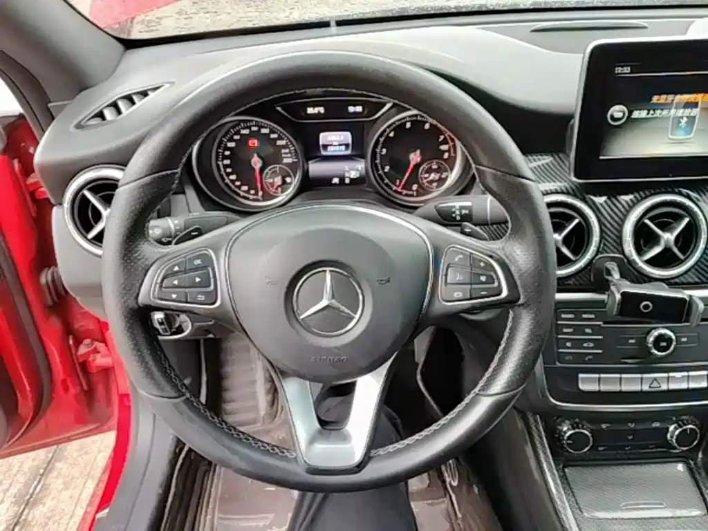 Mercedes-Benz CLA 2017 — фото 11