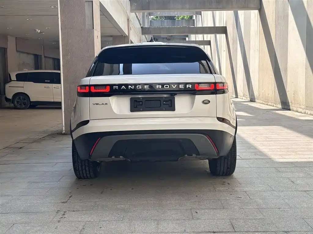 Land Rover Velar 2022 — фото 4
