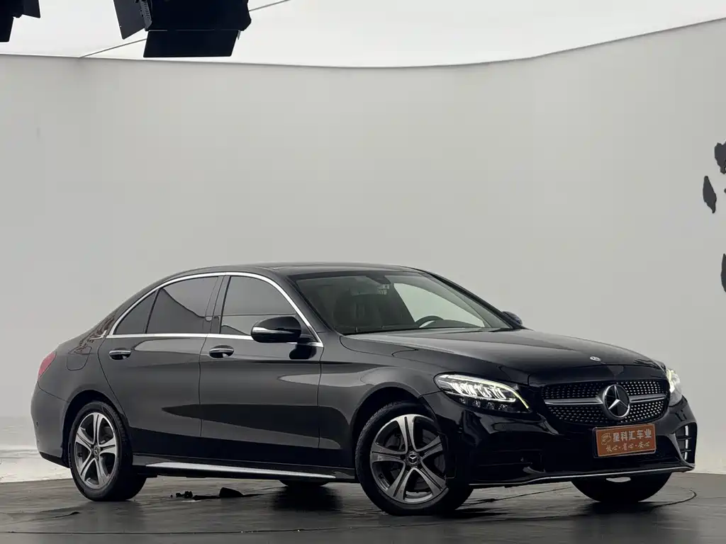 Mercedes-Benz C-Class 2020