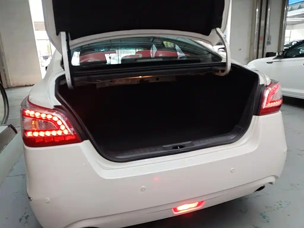 Nissan Teana 2015 — фото 15