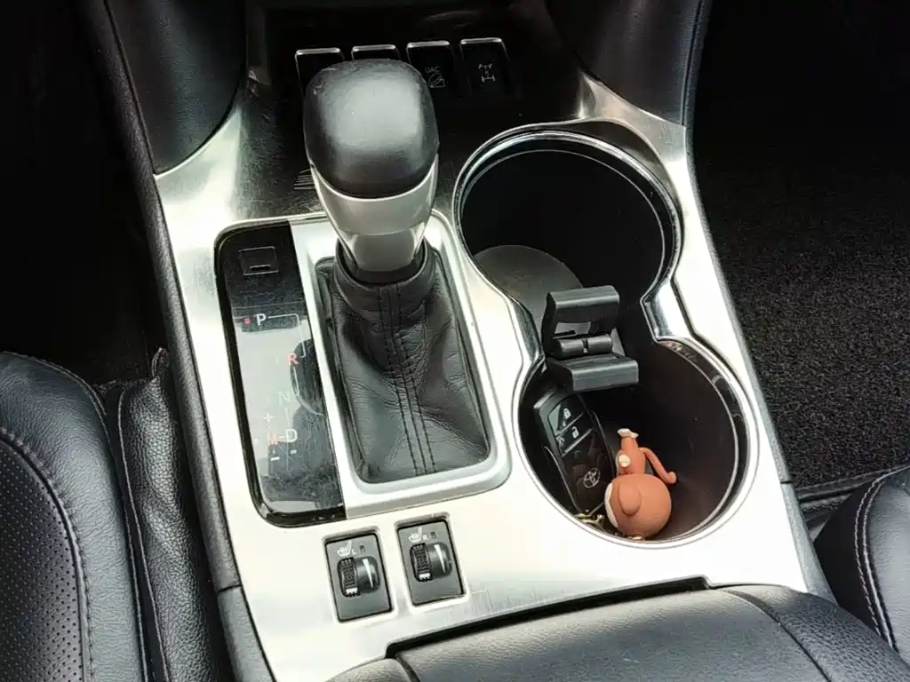 Toyota Highlander 2015 — фото 14