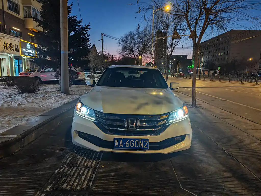 Honda Accord 2015 — фото 3