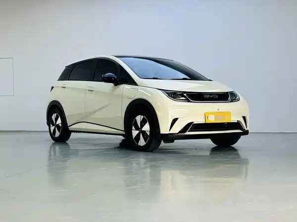 BYD Dolphin 2023