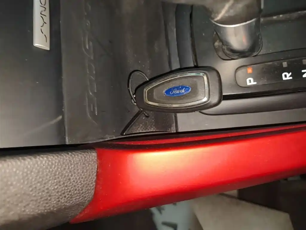 Ford Ecosport 2016 — фото 9