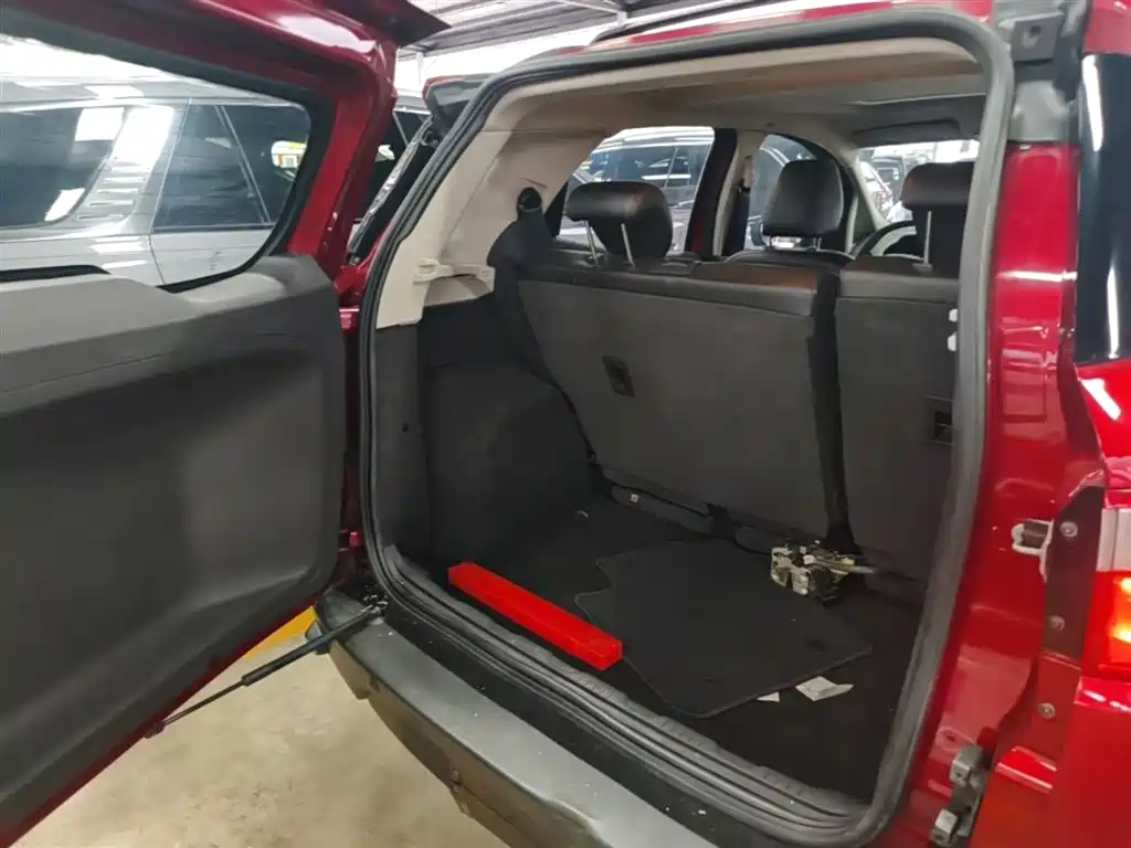 Ford Ecosport 2016 — фото 19