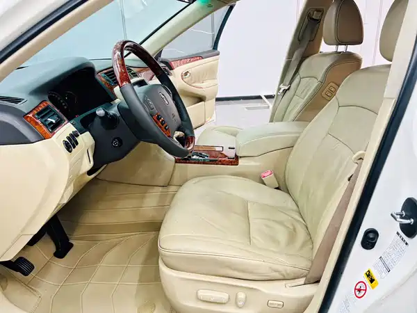 Toyota Crown 2005