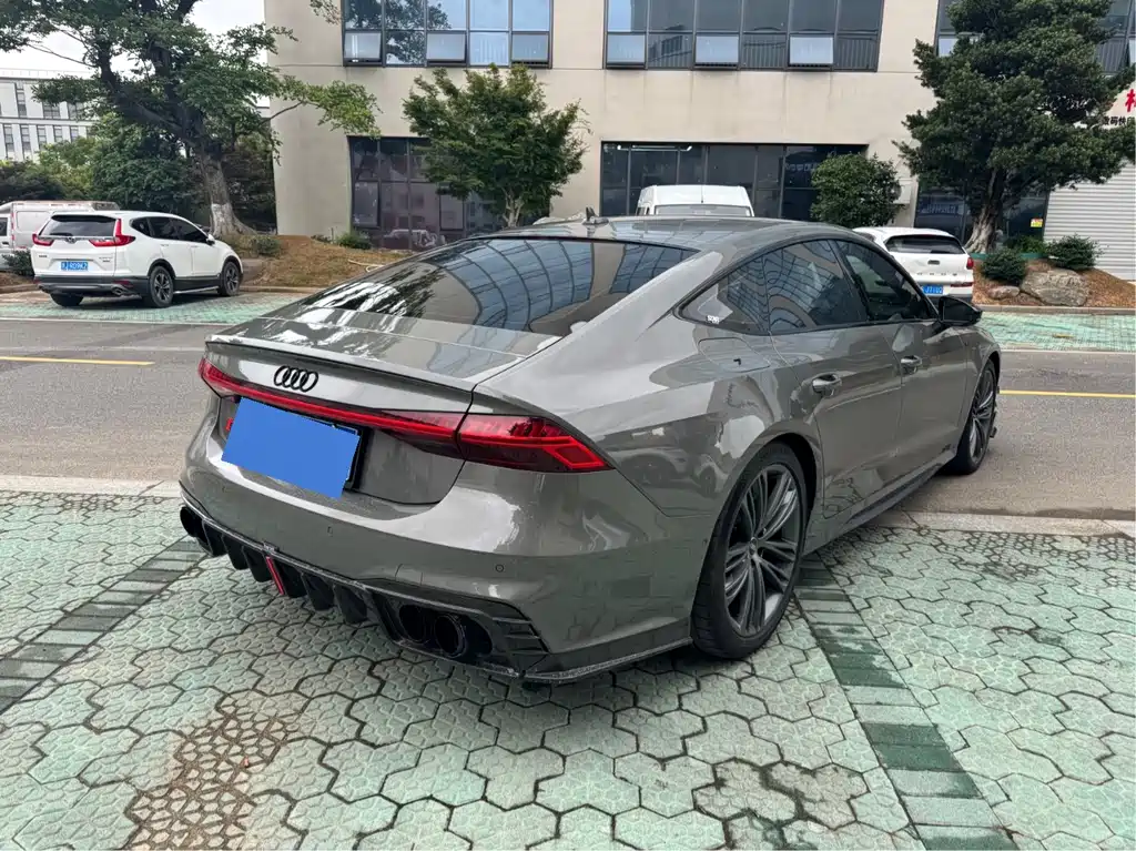 Audi A7 2021 — фото 14
