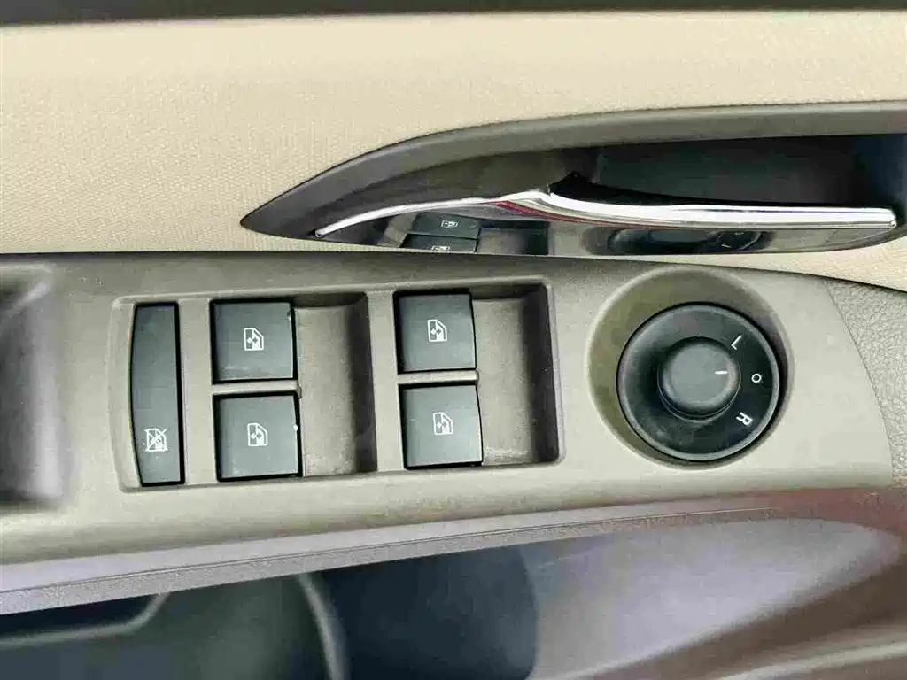 Chevrolet Cruze 2015 — фото 17