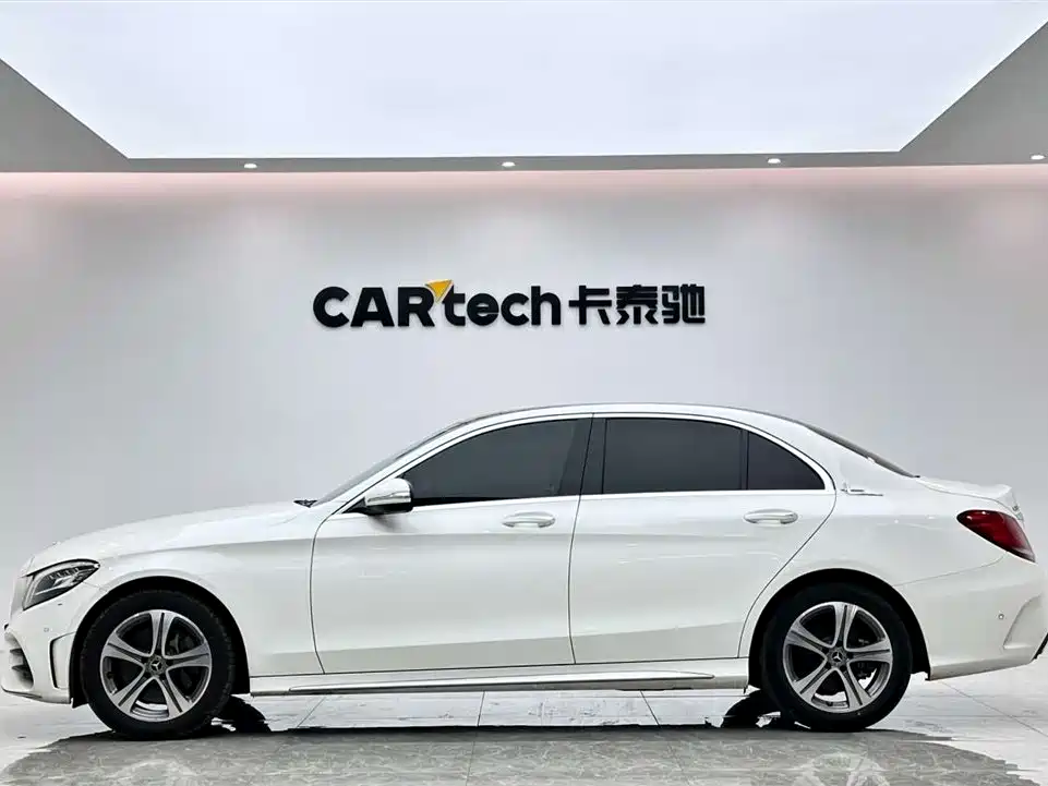Mercedes-Benz C-Class 2020 — фото 2